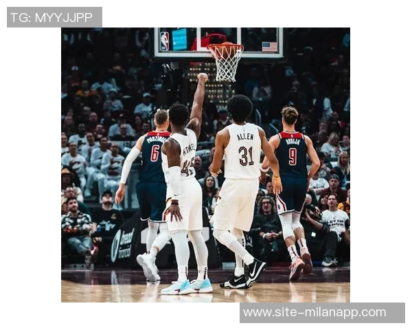 骑士第三节强势反弹单节狂砍37分追平尼克斯米切尔独得21分展现绝佳状态