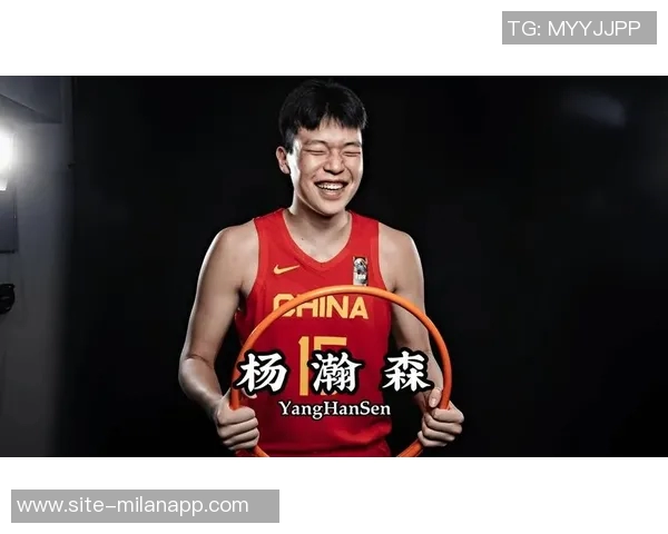 杨瀚森背靠背出战2分半引发热议登上微博热搜榜第二位