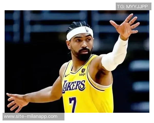 湖人首发防守问题亟待解决里夫斯首发是否合适引发争议