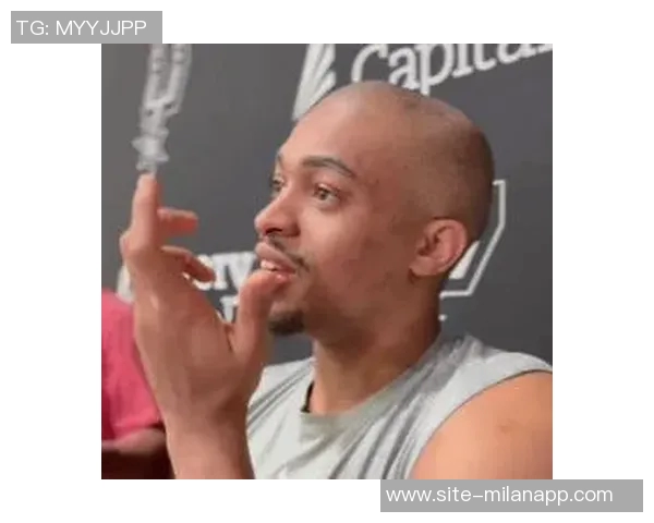 凯尔登谈与文班互剃光头的趣事及注意事项分享 凯尔登谈与文班互剃光头的趣事及注意事项分享